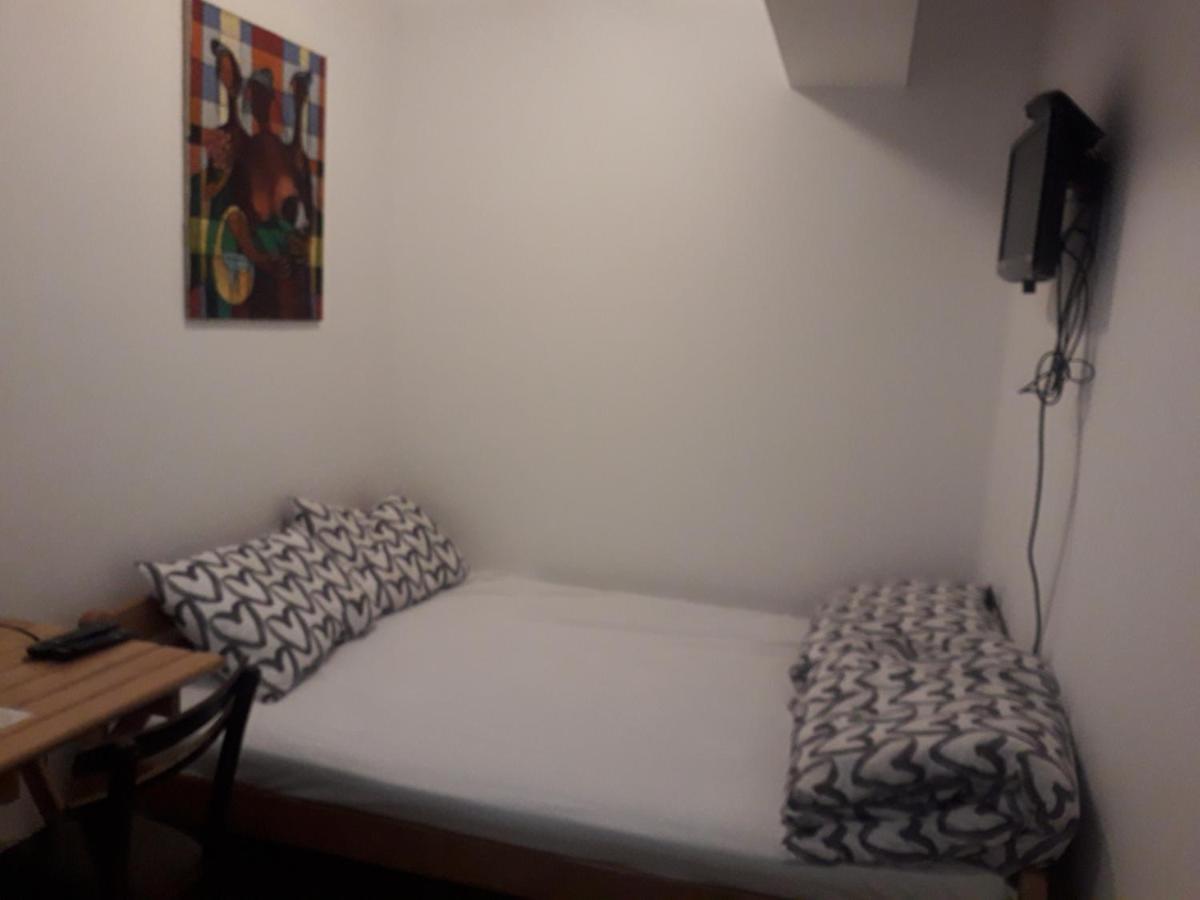 Hotel Jasmin à Belgrade Extérieur photo