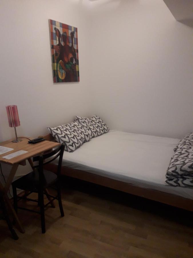 Hotel Jasmin à Belgrade Extérieur photo
