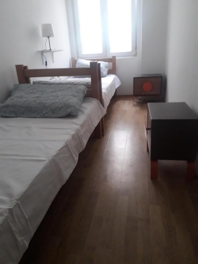 Hotel Jasmin à Belgrade Extérieur photo