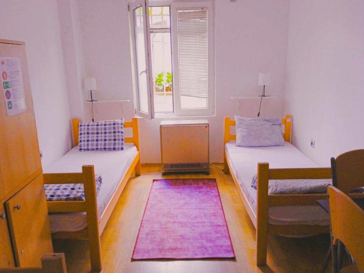 Hotel Jasmin à Belgrade Extérieur photo